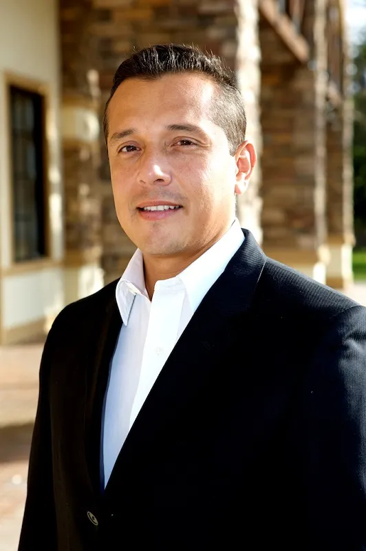Dr. Hector Naranjo